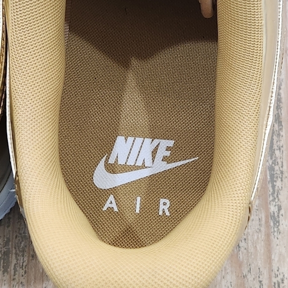 Nike Air, Air Force 1 Metallic Gold-White CQ6566-700 Sneakers, US Men's 14.5 - Picture 6 of 9
